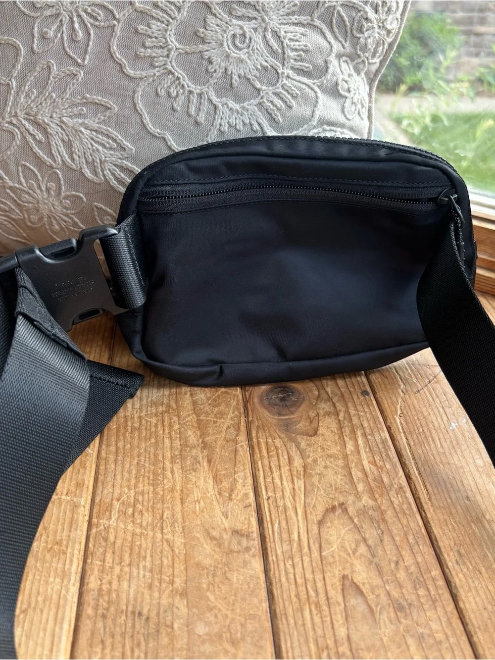 Lululemon Black Everywhere Belt Bag